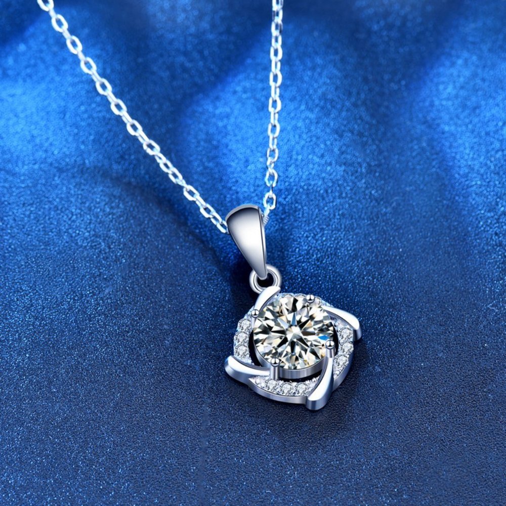 Certified 1ct. t.w. Moissanite Diamond Windmill Necklace NEW - Picture 4 of 9